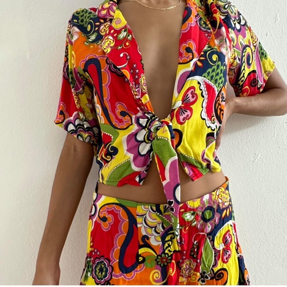 Zara Colorful Floral Tie-Front Crop Top - Picture 1 of 12